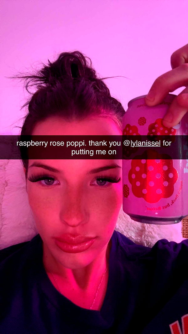 fionamaefit snapchat image archive image