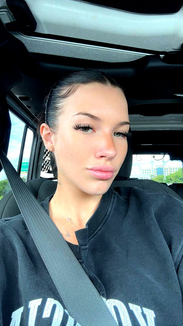 fionamaefit snapchat image archive image