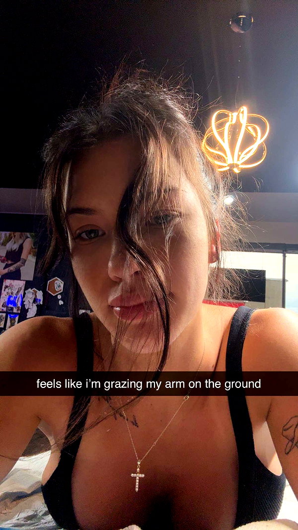 fionamaefit snapchat image archive image