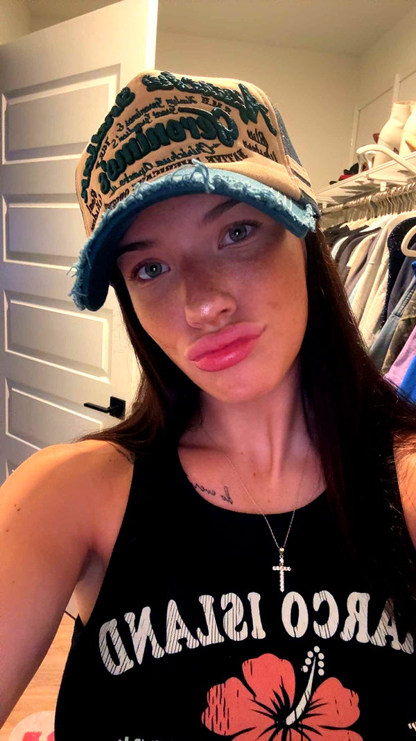 fionamaefit snapchat image archive image