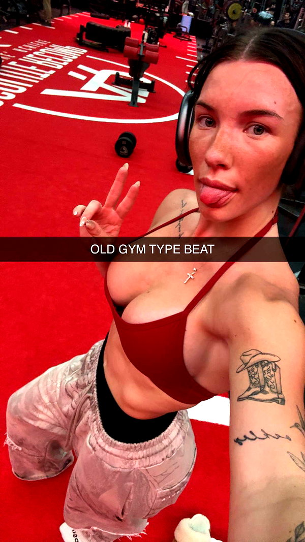 fionamaefit snapchat image archive image