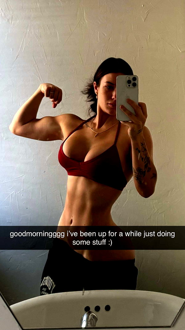 fionamaefit snapchat image archive image