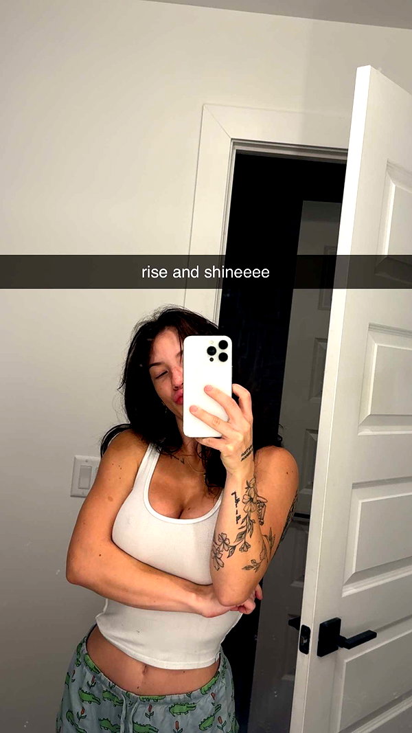 fionamaefit snapchat image archive image