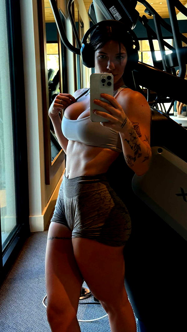 fionamaefit snapchat image archive image