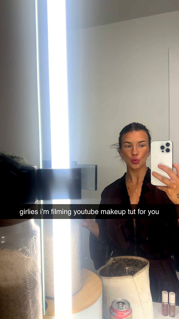 fionamaefit snapchat image archive image