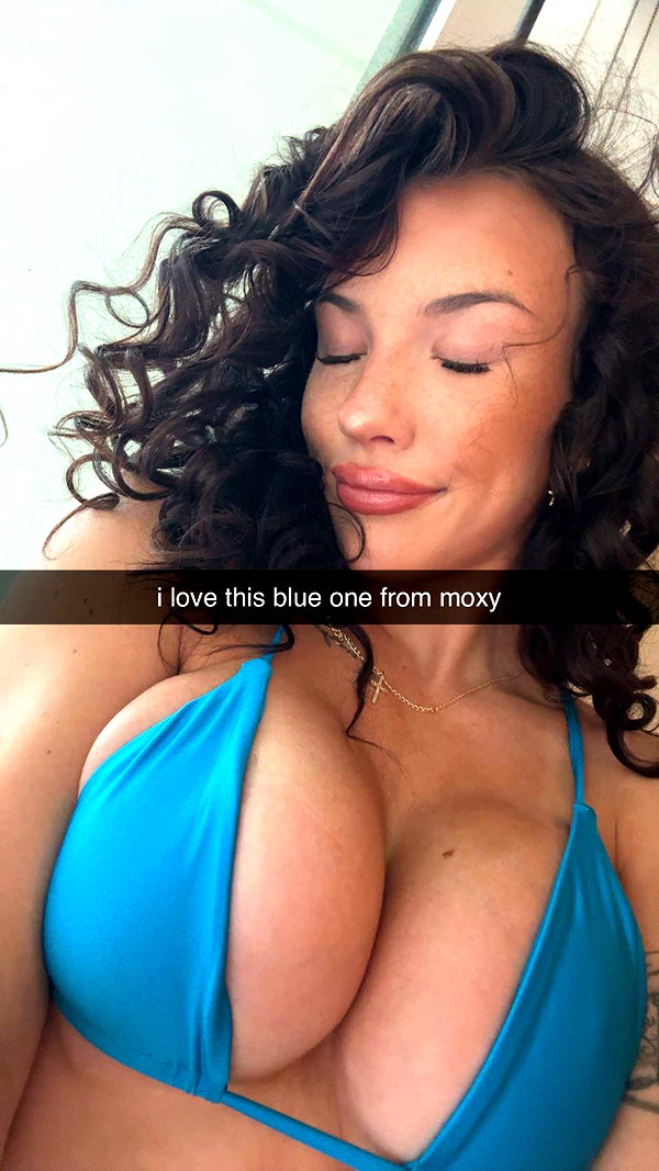 fionamaefit snapchat image archive image