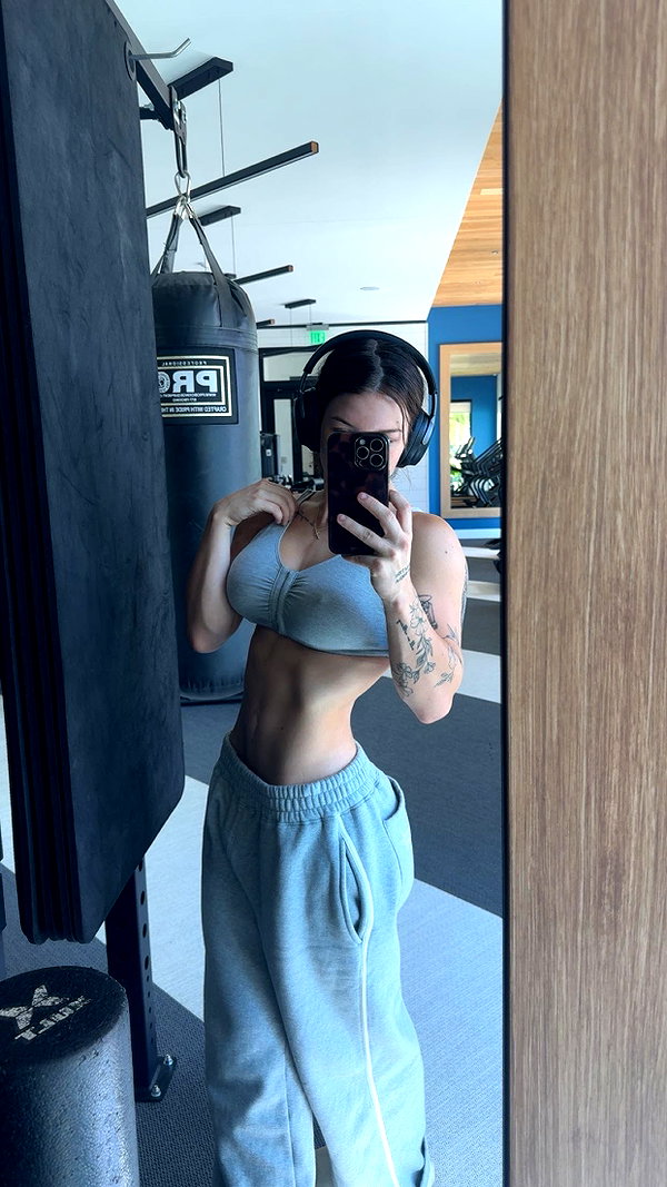 fionamaefit snapchat image archive image