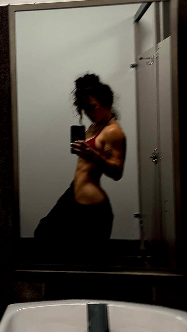 fionamaefit snapchat image archive image