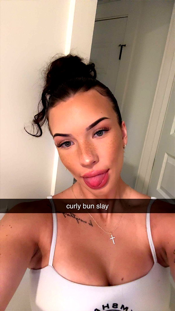 fionamaefit snapchat image archive image