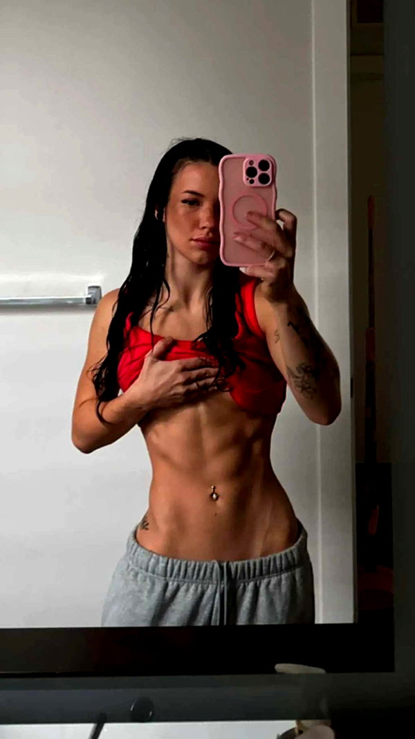 fionamaefit snapchat image archive image