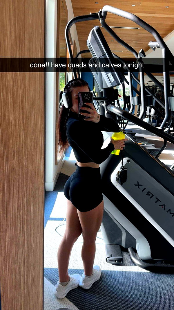 fionamaefit snapchat image archive image