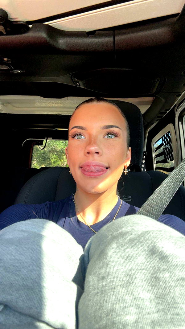 fionamaefit snapchat image archive image