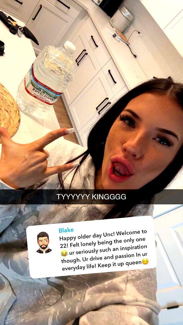 fionamaefit snapchat image archive image