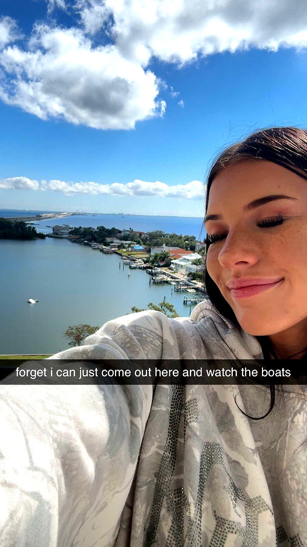 fionamaefit snapchat image archive image