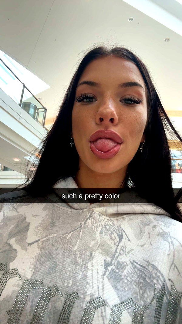 fionamaefit snapchat image archive image