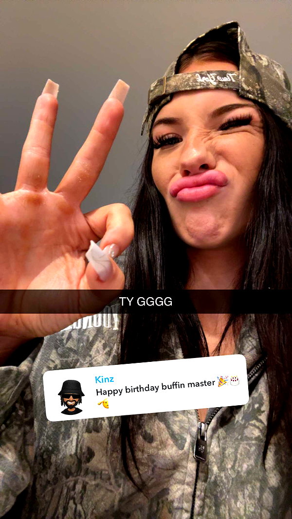 fionamaefit snapchat image archive image