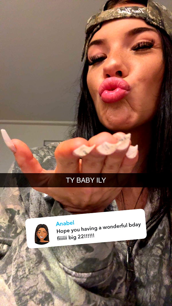 fionamaefit snapchat image archive image
