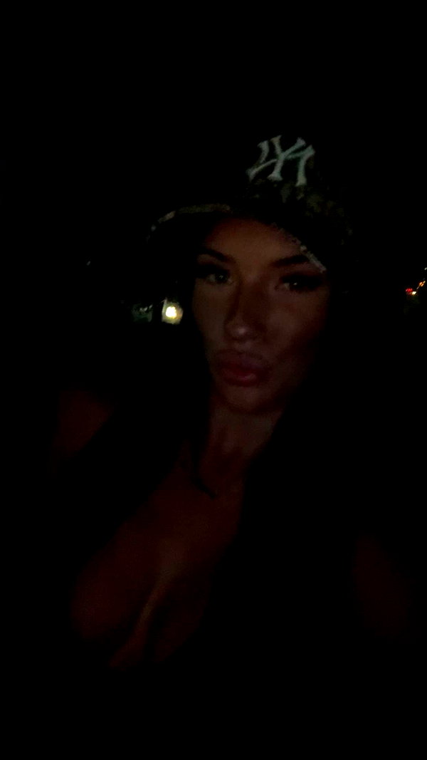 fionamaefit snapchat image archive image