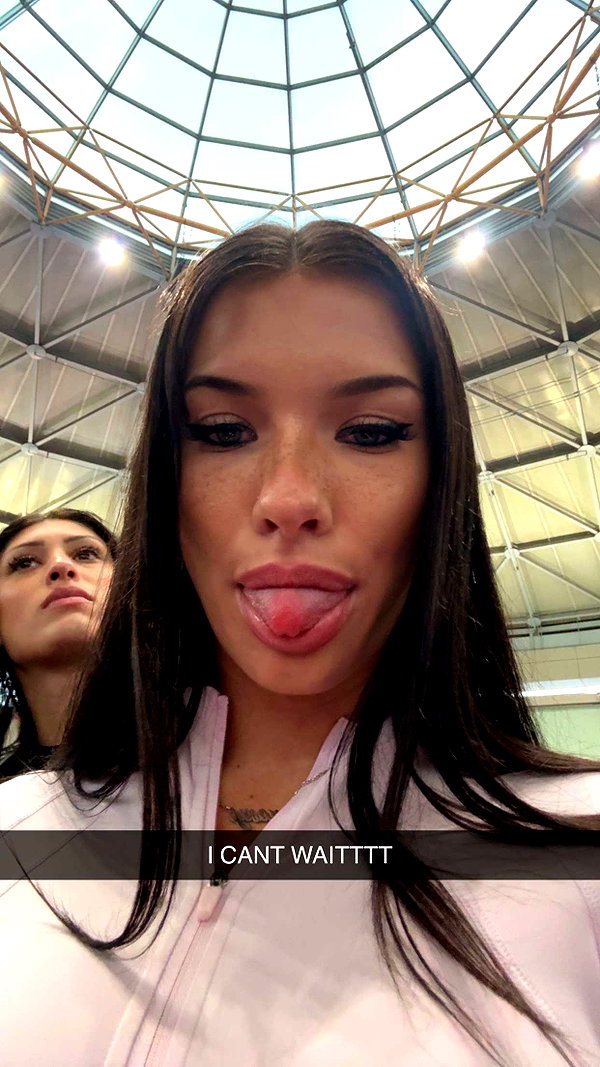 fionamaefit snapchat image archive image