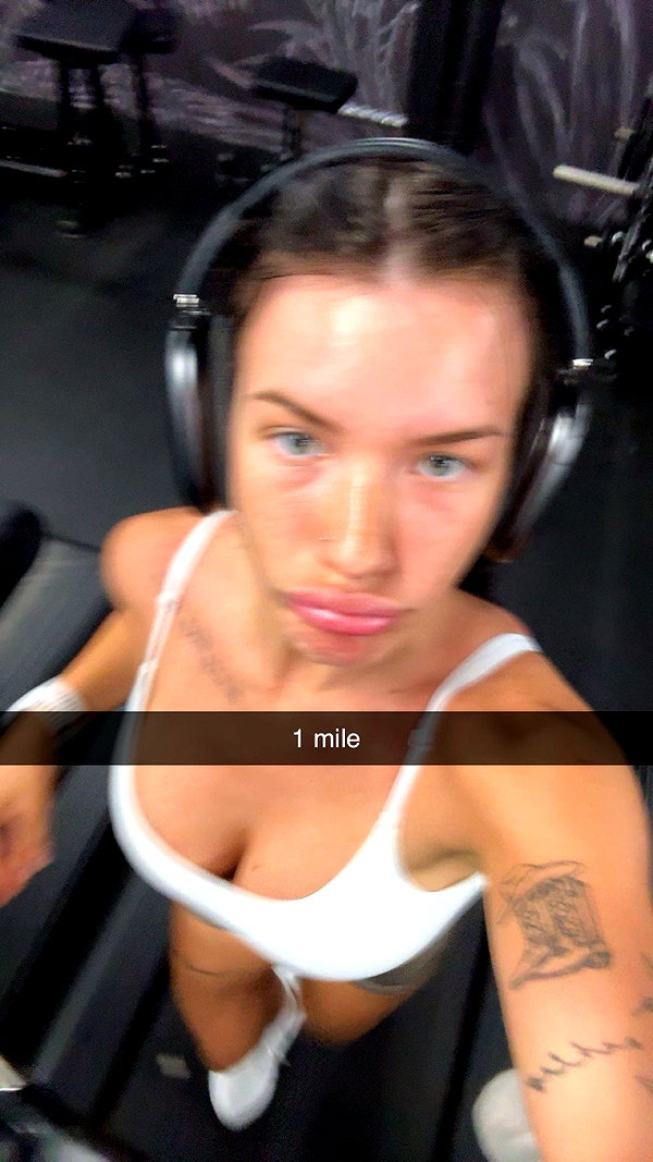 fionamaefit snapchat image archive image