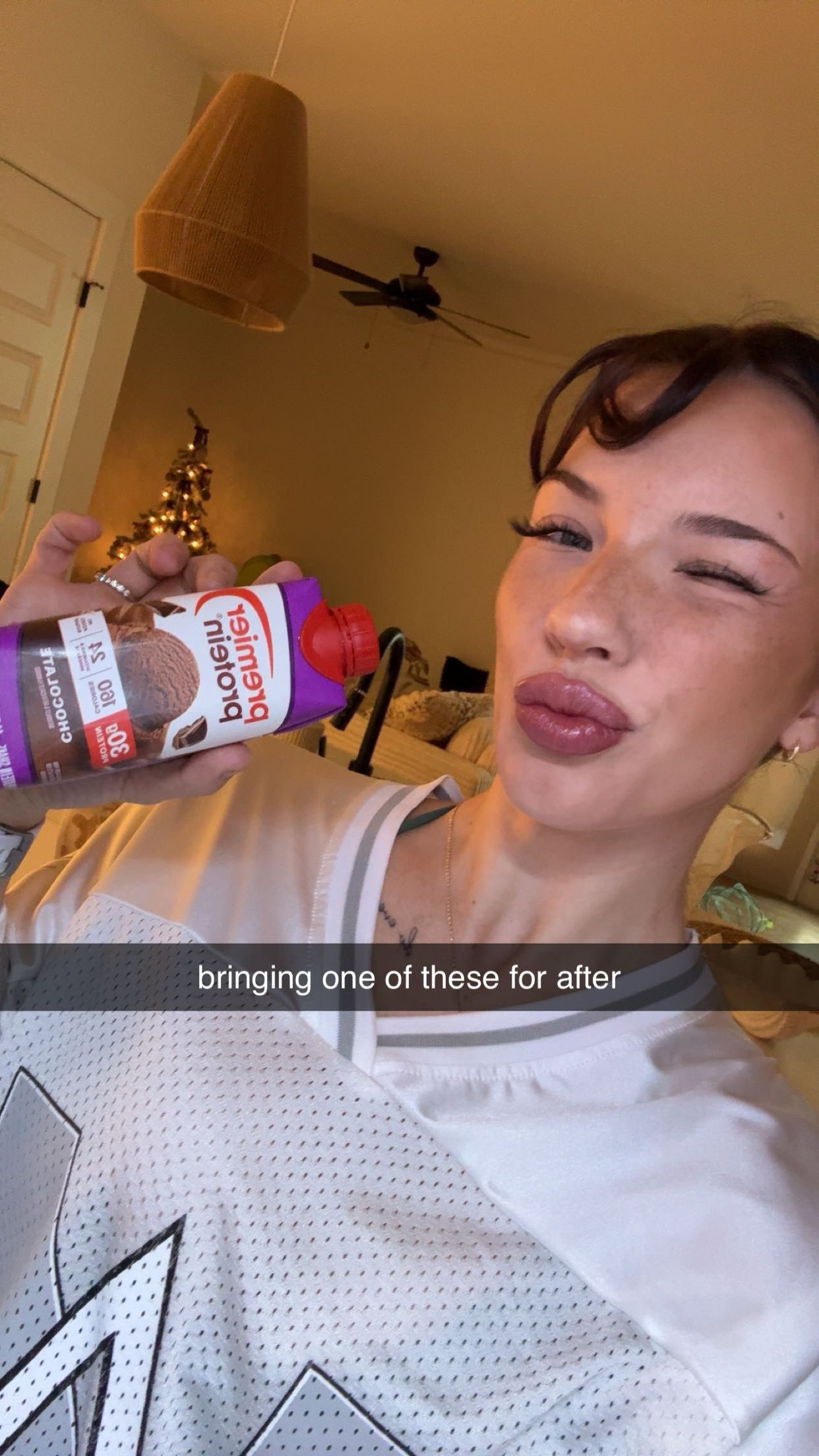 fionamaefit snapchat image archive image