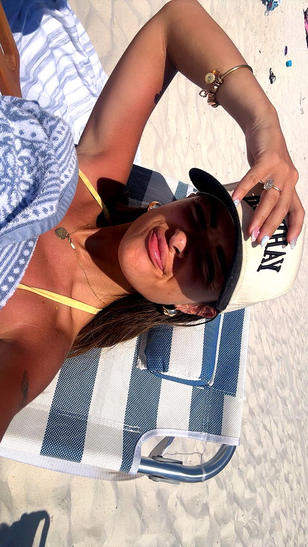 gabannalisa image ~ Altpins