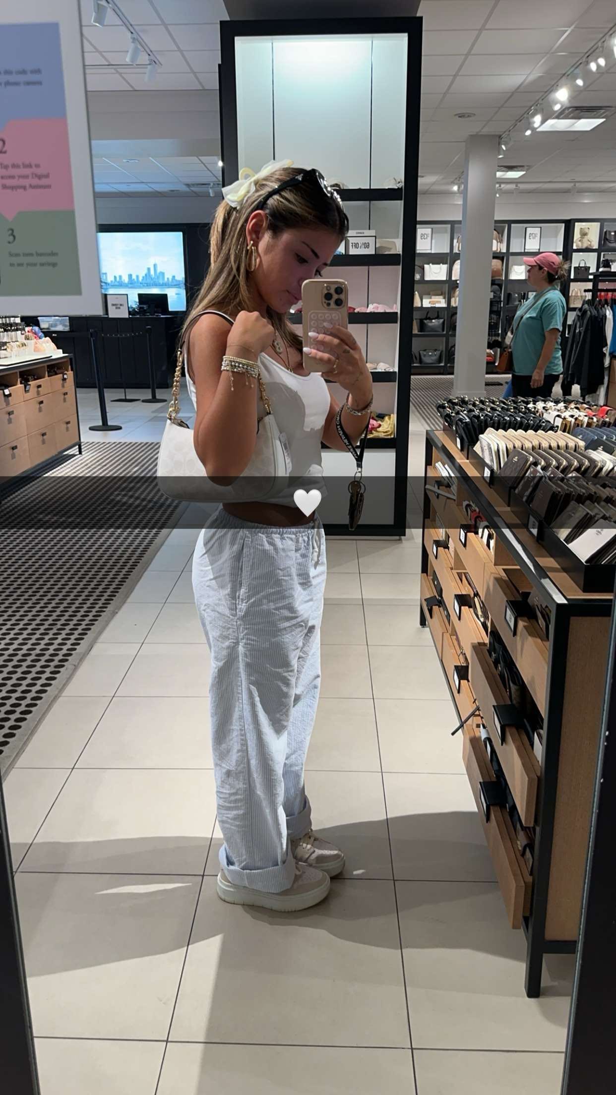 gabannalisa snapchat image archive image