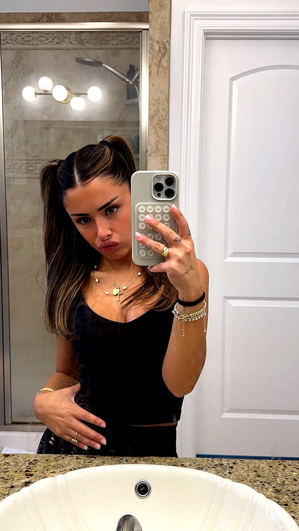 gabannalisa image ~ Altpins