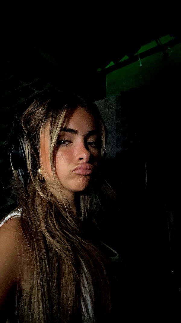 gabannalisa image ~ Altpins