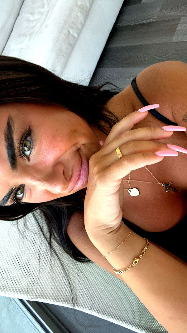 gabannalisa image ~ Altpins