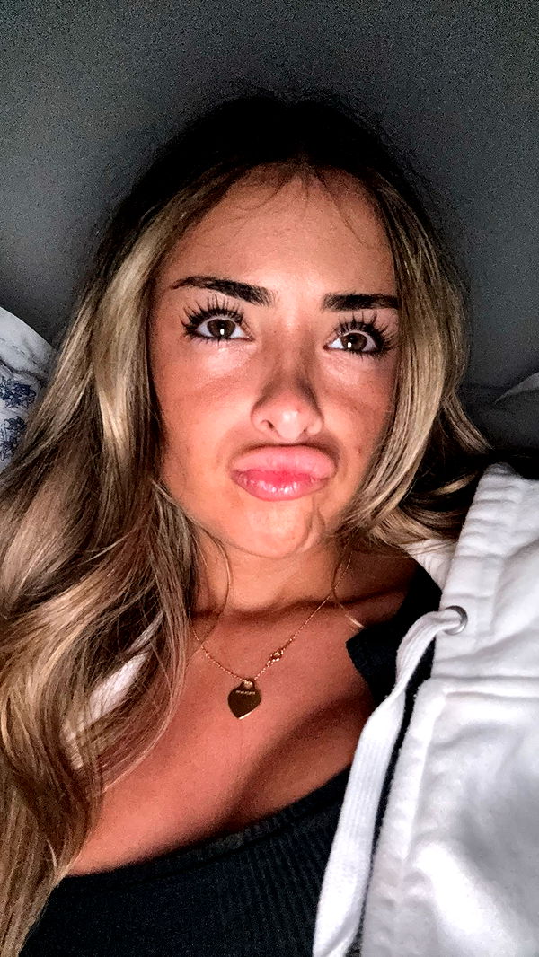 gabannalisa image ~ Altpins