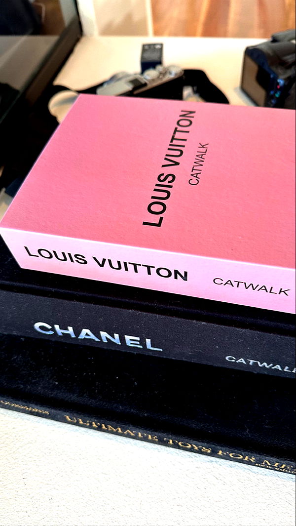 graceboor image ~ Altpins