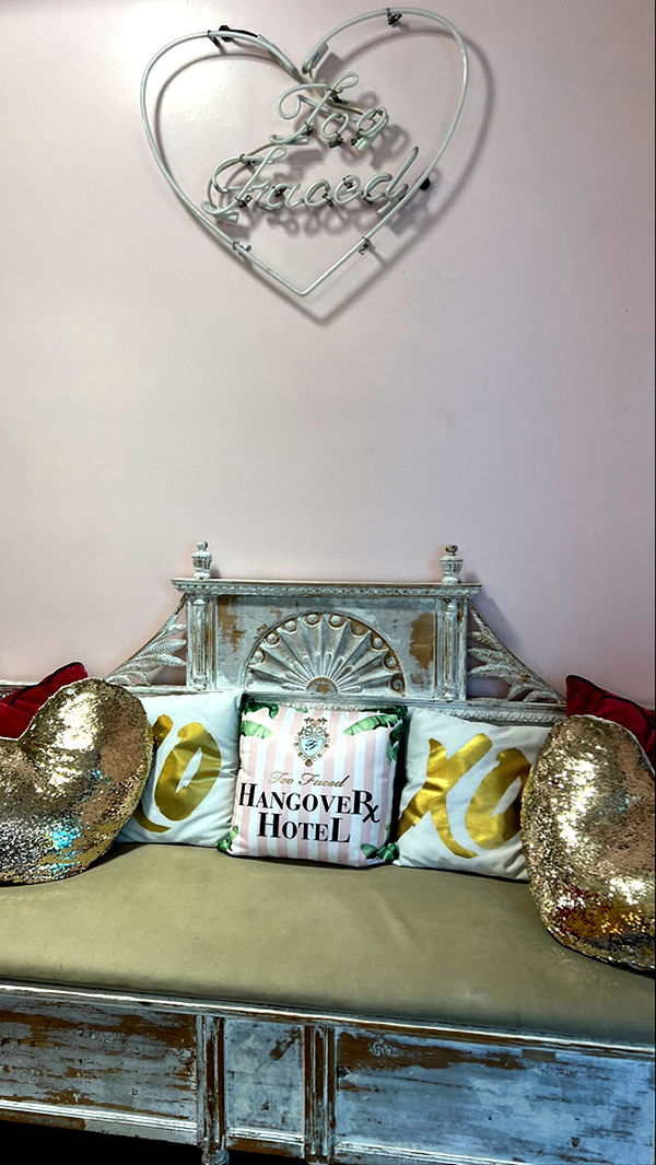 graceboor image ~ Altpins