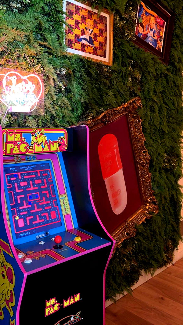 graceboor image ~ Altpins