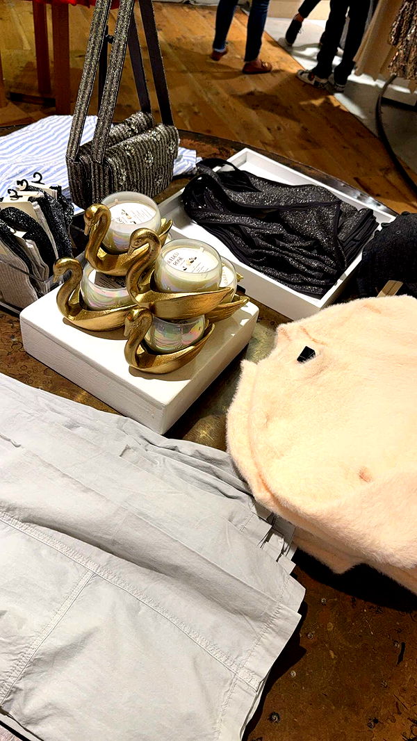 graceboor image ~ Altpins