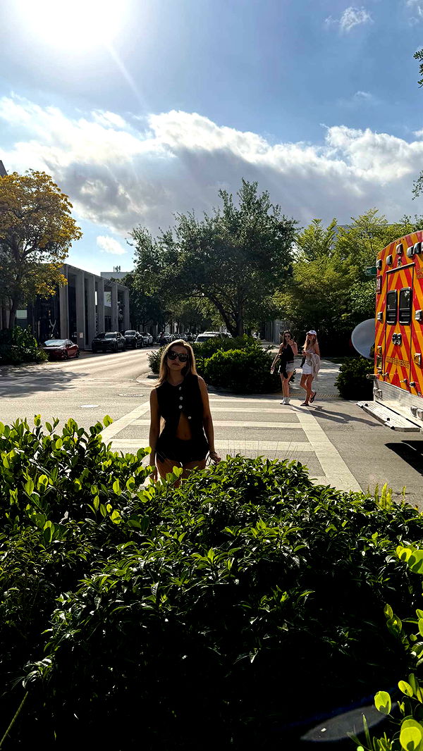 graceboor image ~ Altpins