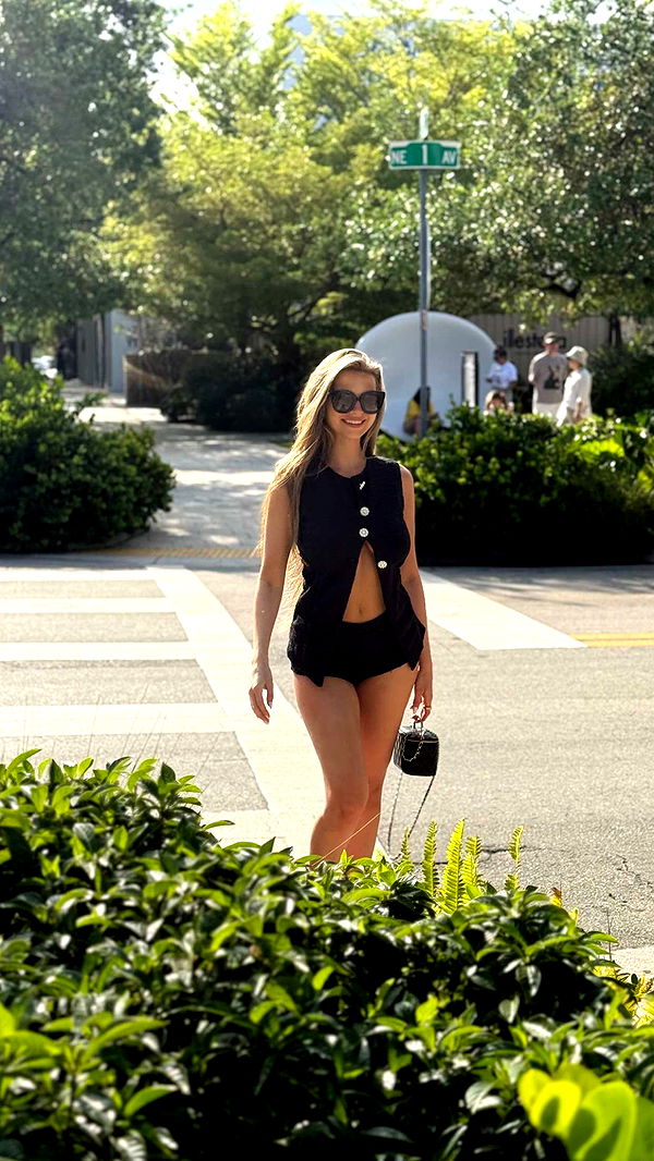 graceboor image ~ Altpins