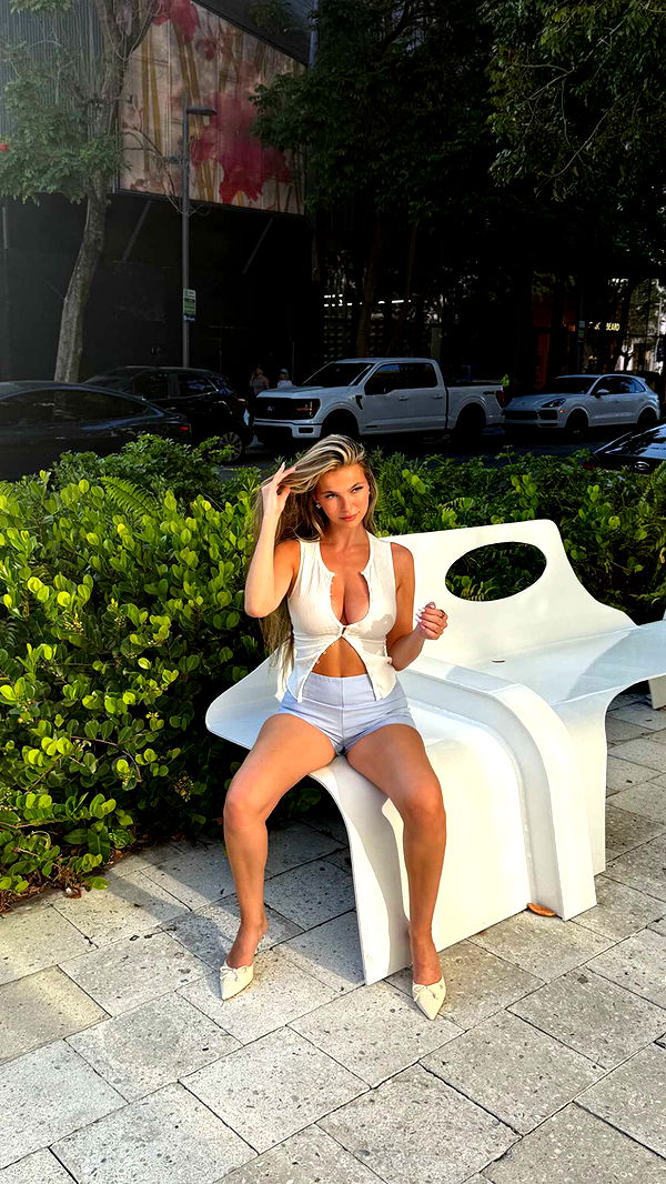 graceboor image ~ Altpins