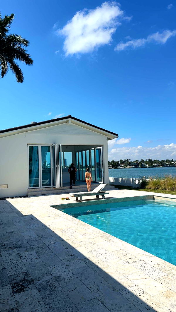 graceboor image ~ Altpins