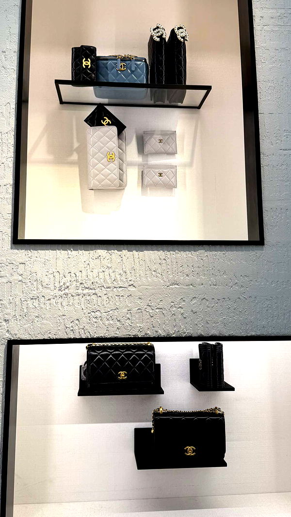 graceboor image ~ Altpins