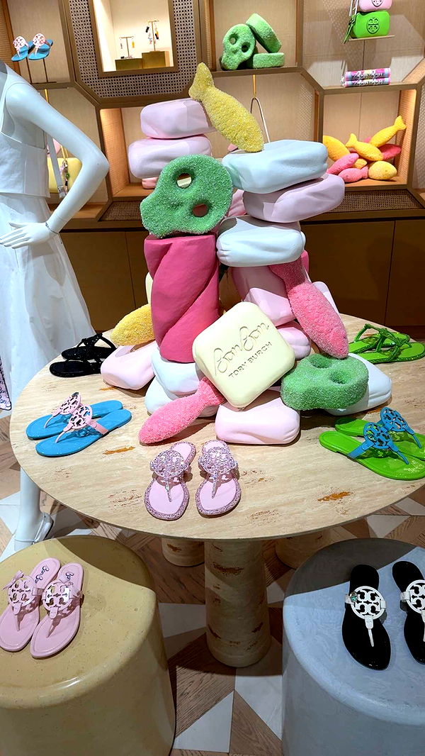 graceboor image ~ Altpins