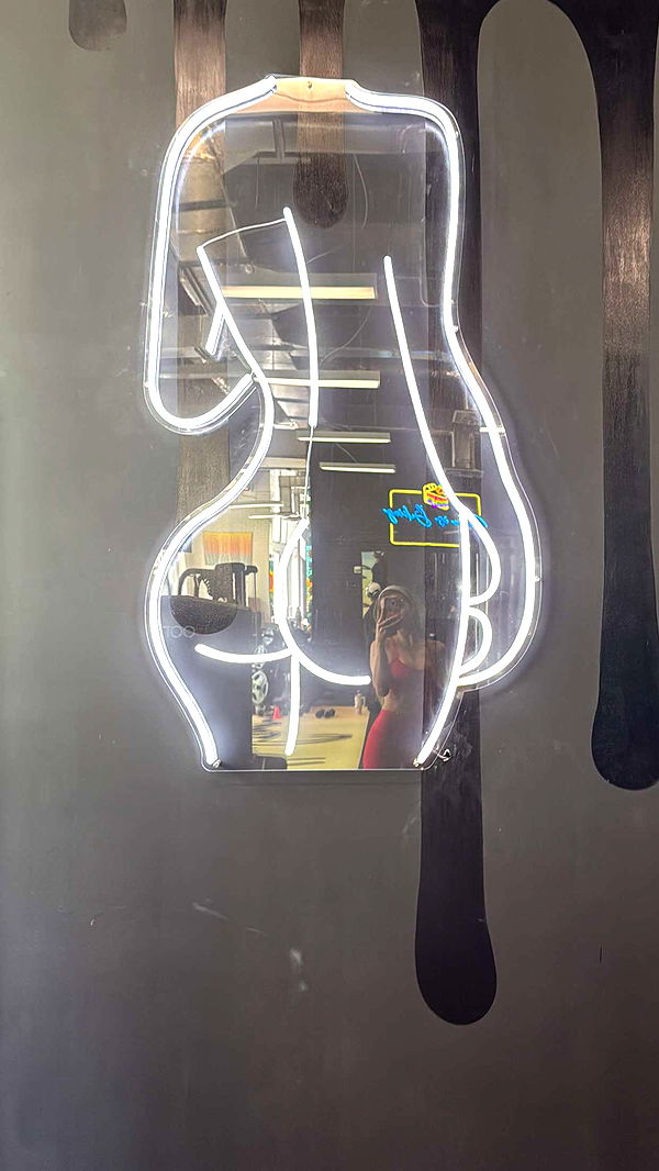 graceboor image ~ Altpins