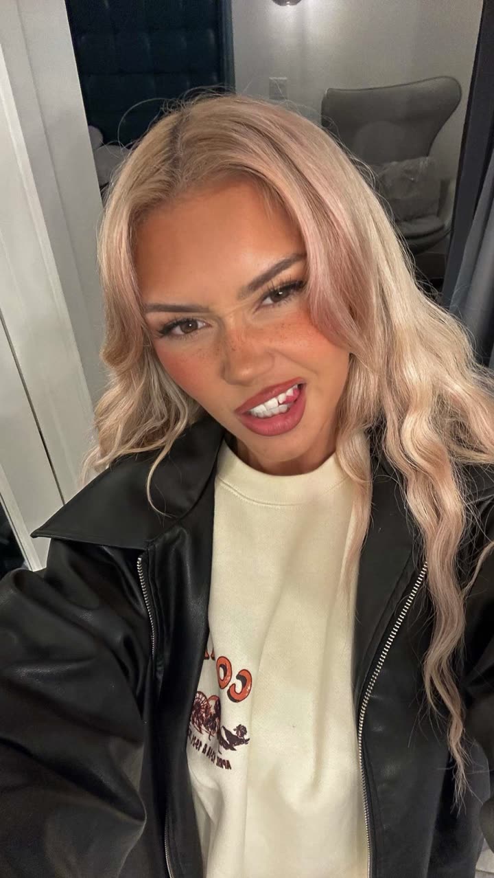 gwendolynceline snapchat image archive image