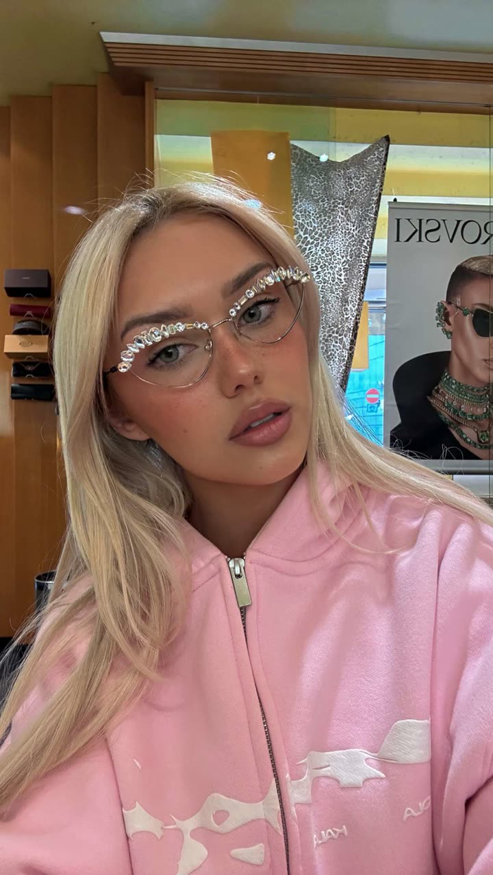 gwendolynceline snapchat image archive image