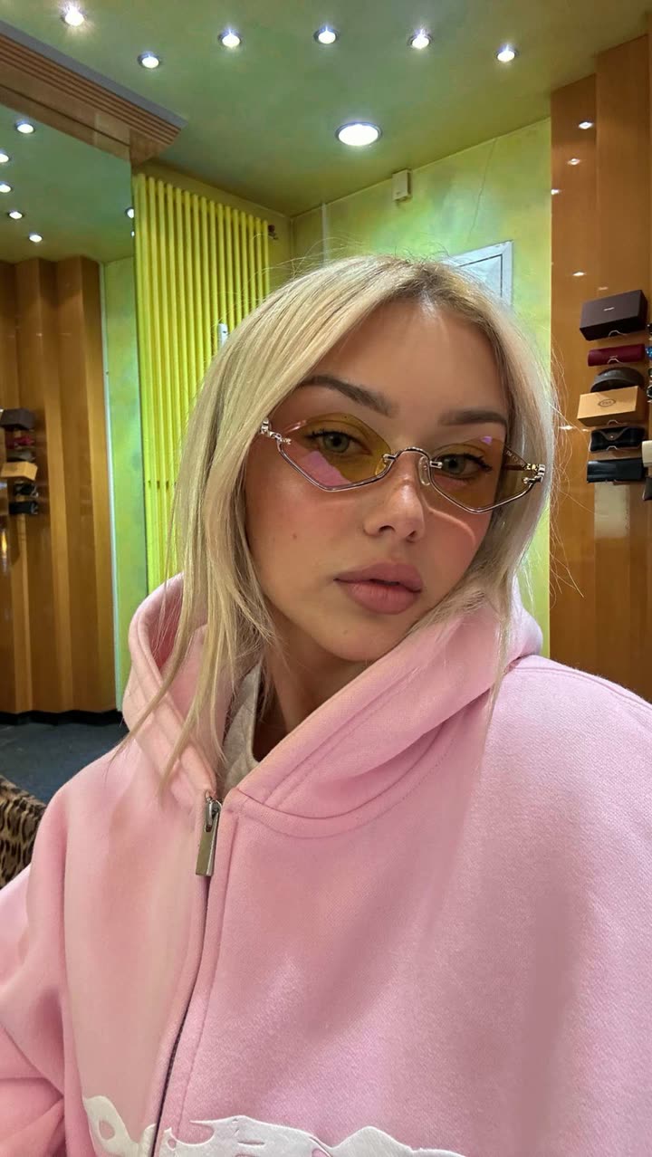 gwendolynceline snapchat image archive image