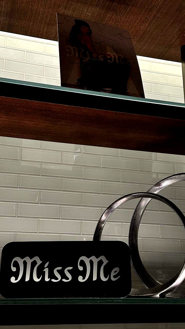 gwendolynceline image ~ Altpins