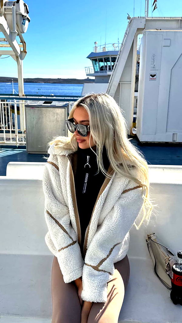 gwendolynceline image ~ Altpins