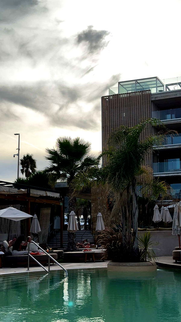 gwendolynceline image ~ Altpins