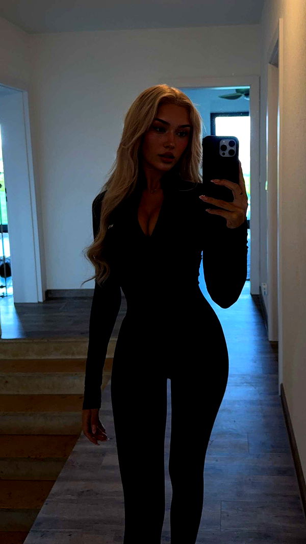 gwendolynceline image ~ Altpins