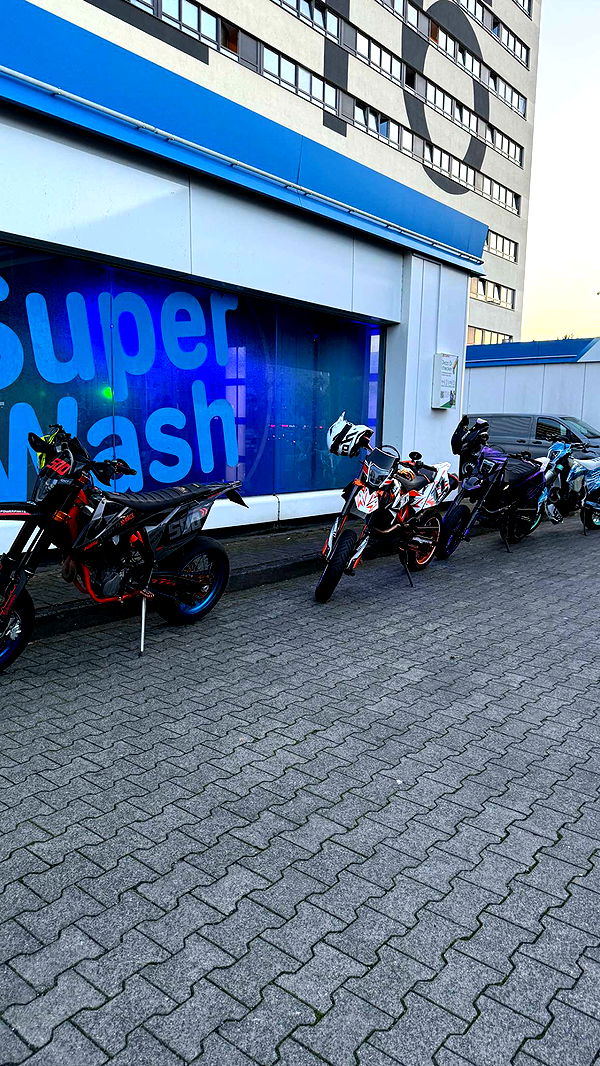 gwendolynceline image ~ Altpins